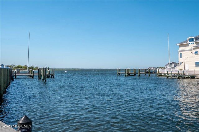 425 8th Avenue, Ortley Beach, NJ 08751