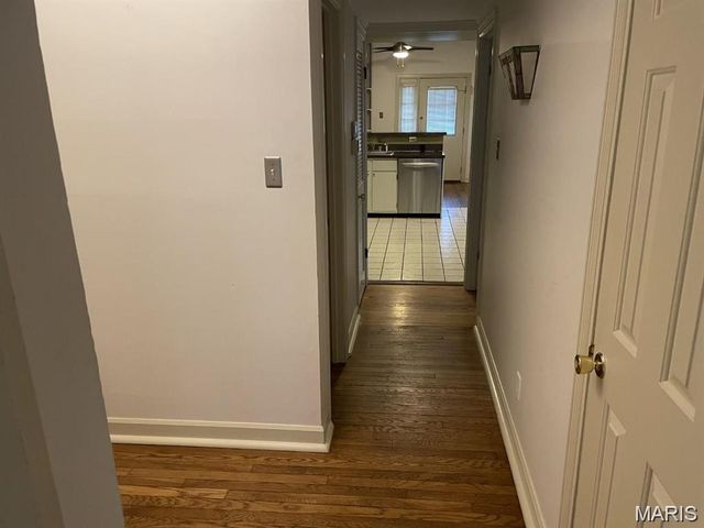 5527 Waterman Boulevard 1E, St Louis, MO 63112