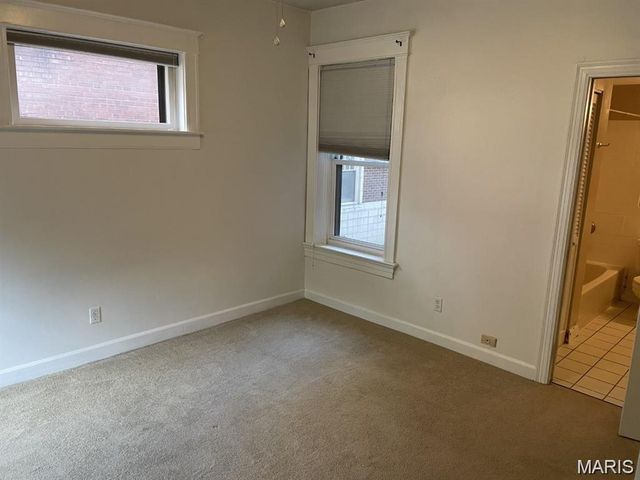 5527 Waterman Boulevard 1E, St Louis, MO 63112