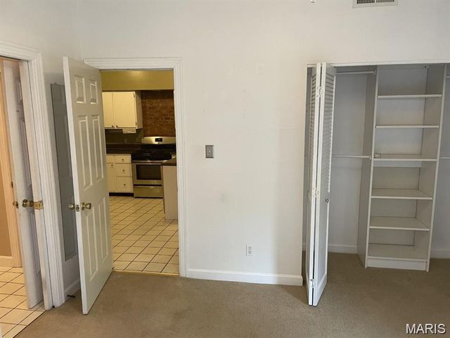 5527 Waterman Boulevard 1E, St Louis, MO 63112