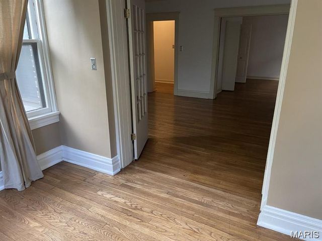 5527 Waterman Boulevard 1E, St Louis, MO 63112
