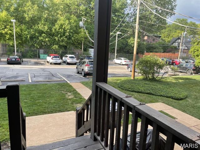 5527 Waterman Boulevard 1E, St Louis, MO 63112