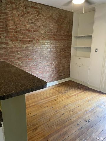 5527 Waterman Boulevard 1E, St Louis, MO 63112
