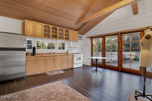 4632 Don Pio Drive, Woodland Hills, CA 91364