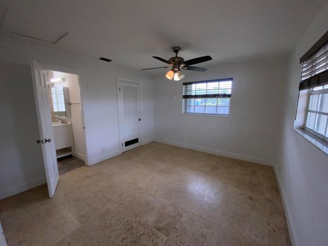 210 SE 1st Street, Boynton Beach, FL 33435