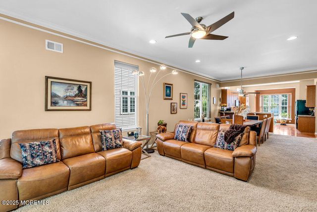 24 Oakmont Lane, Jackson, NJ 08527