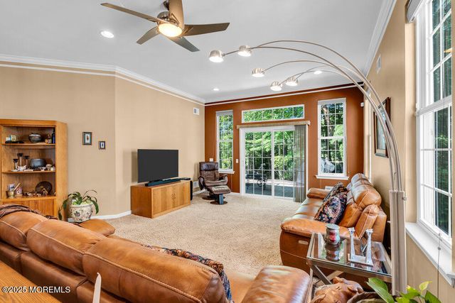 24 Oakmont Lane, Jackson, NJ 08527