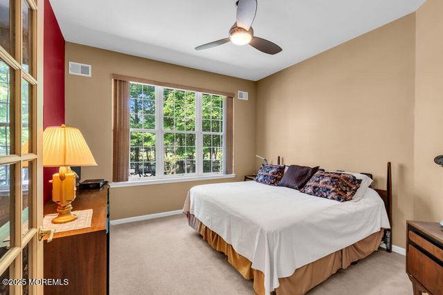 24 Oakmont Lane, Jackson, NJ 08527