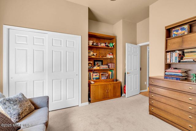 24 Oakmont Lane, Jackson, NJ 08527