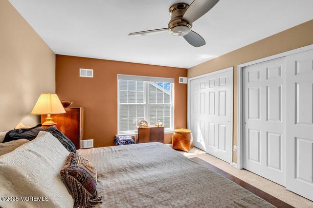 24 Oakmont Lane, Jackson, NJ 08527