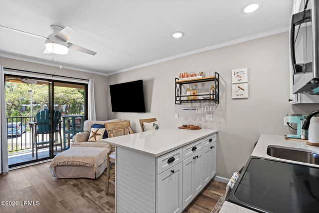 40 Folly Field Rd Apt A131, Hilton Head Island, SC 29928