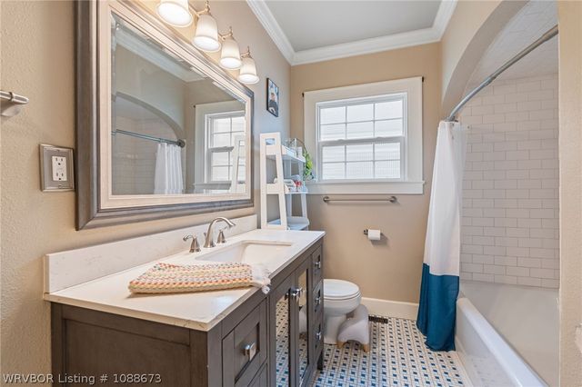 2032 S M Street, Fort Smith, AR 72901