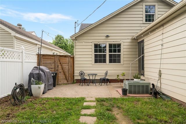 2032 S M Street, Fort Smith, AR 72901