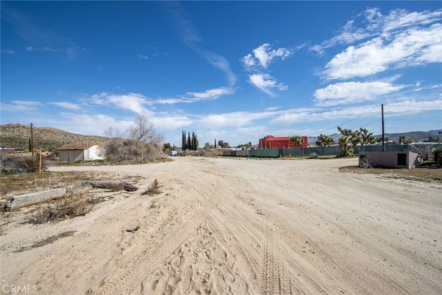 56160 Buena Vista Drive, Yucca Valley, CA 92284