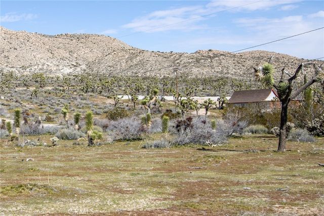 56160 Buena Vista Drive, Yucca Valley, CA 92284
