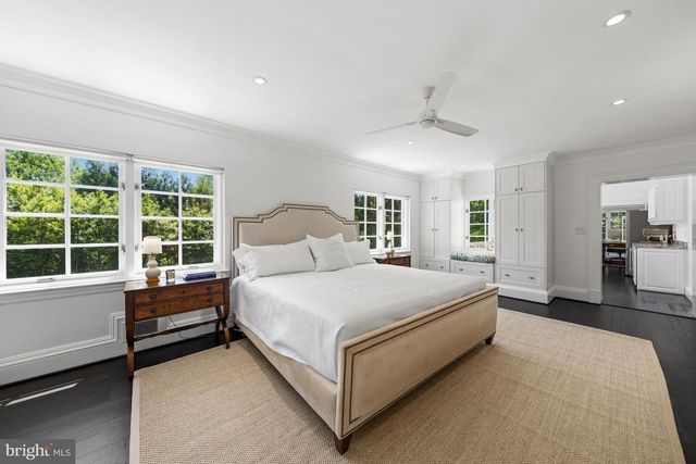 2501 49TH ST NW, Washington, DC 20007