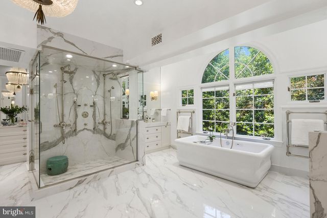 2501 49TH ST NW, Washington, DC 20007