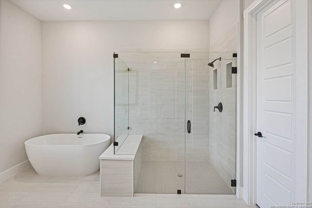 290 Lawrence Drive, Castroville, TX 78009