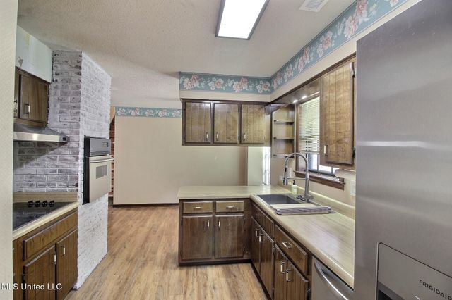 94 Biloxi Cove, Hernando, MS 38632