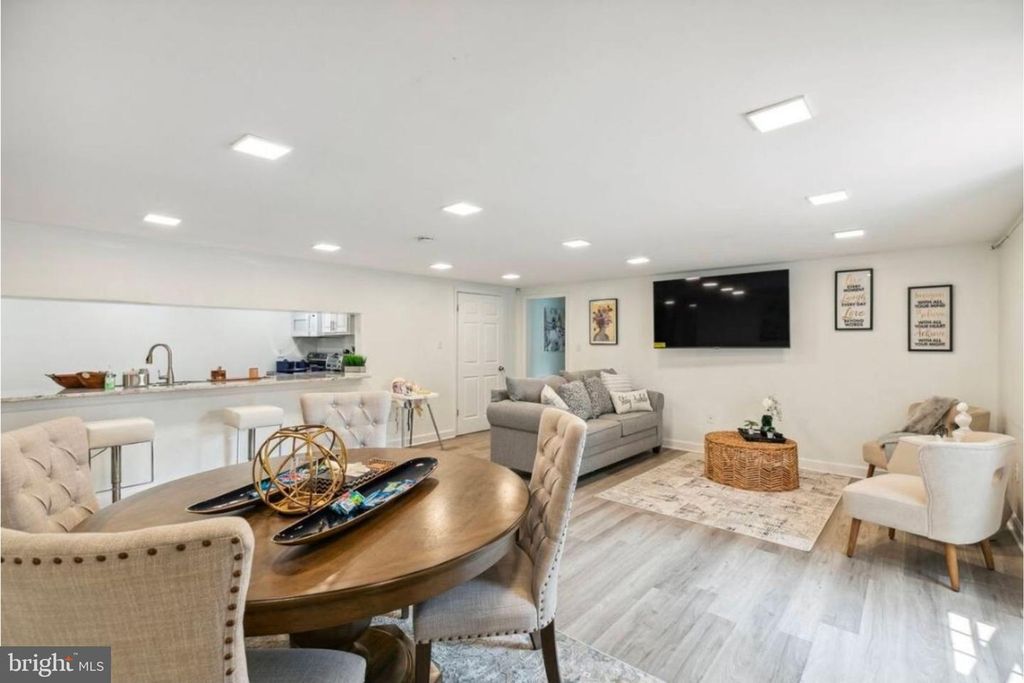 311 OLD RODGERS RD, Bristol, PA 19007