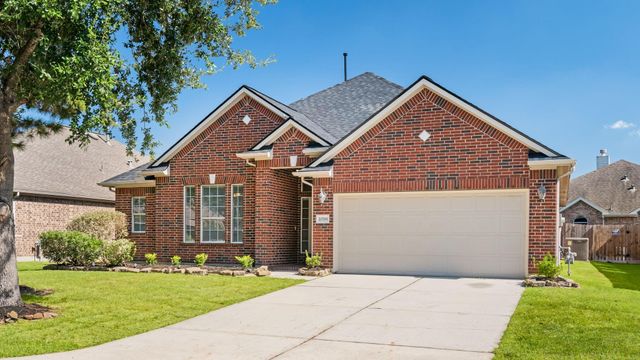 20706 Oakhurst Creek Drive, Porter, TX 77365