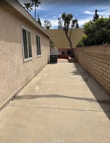 14053 Bluewood, Fontana, CA 92337