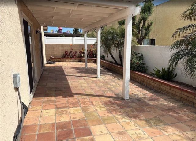 14053 Bluewood, Fontana, CA 92337