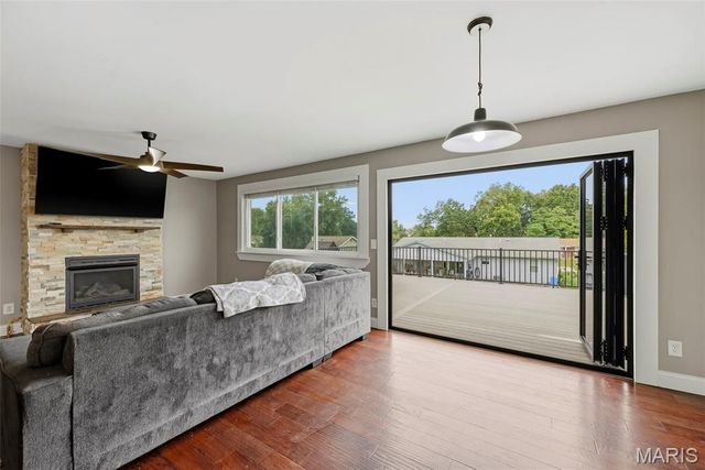 113 El Perro Drive, St Peters, MO 63376