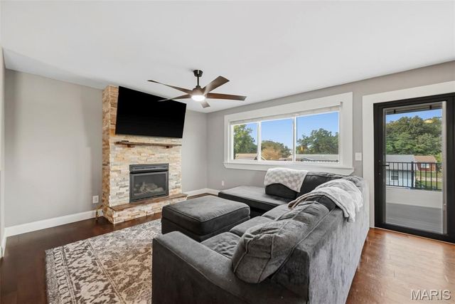 113 El Perro Drive, St Peters, MO 63376