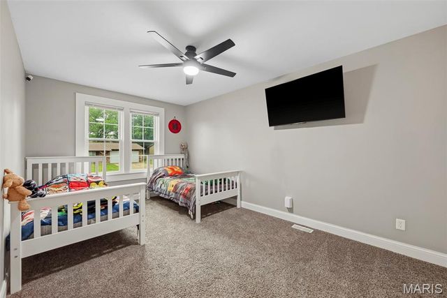 113 El Perro Drive, St Peters, MO 63376