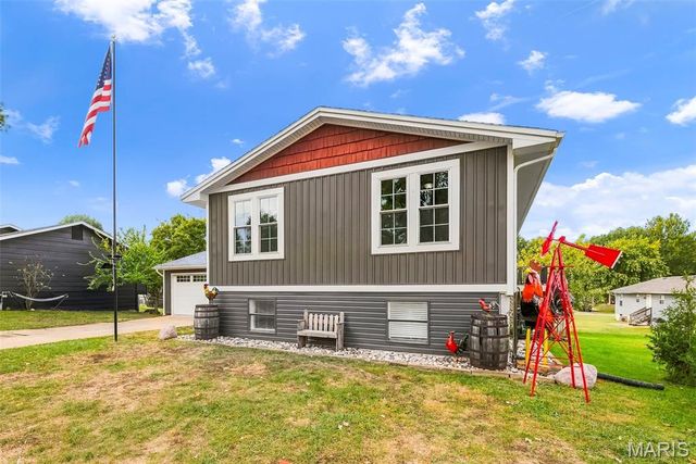 113 El Perro Drive, St Peters, MO 63376