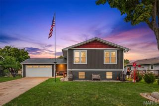 113 El Perro Drive, St Peters, MO 63376