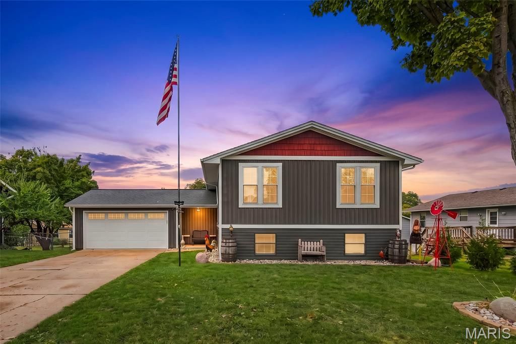 113 El Perro Drive, St Peters, MO 63376
