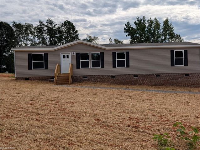 775 Iron Mountain Road, Asheboro, NC 27205