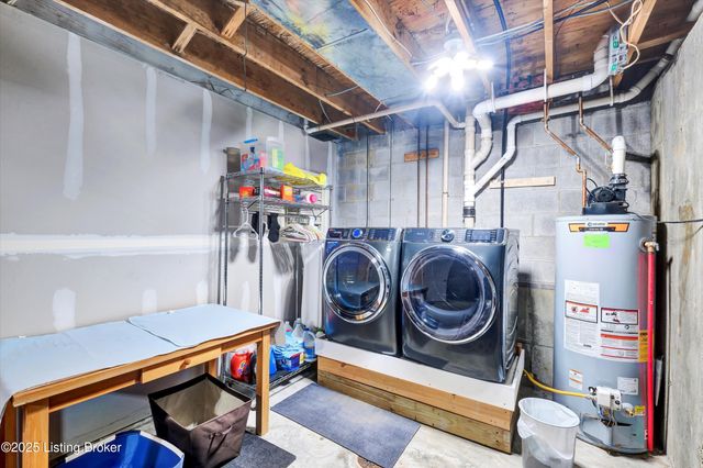 1104 Chamberlain Hill Rd, Louisville, KY 40207