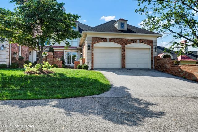 1104 Chamberlain Hill Rd, Louisville, KY 40207
