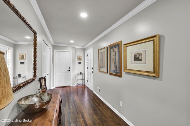 1104 Chamberlain Hill Rd, Louisville, KY 40207