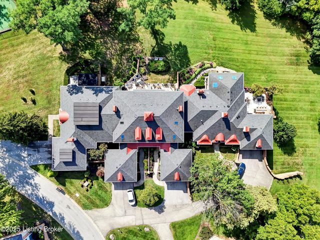 1104 Chamberlain Hill Rd, Louisville, KY 40207