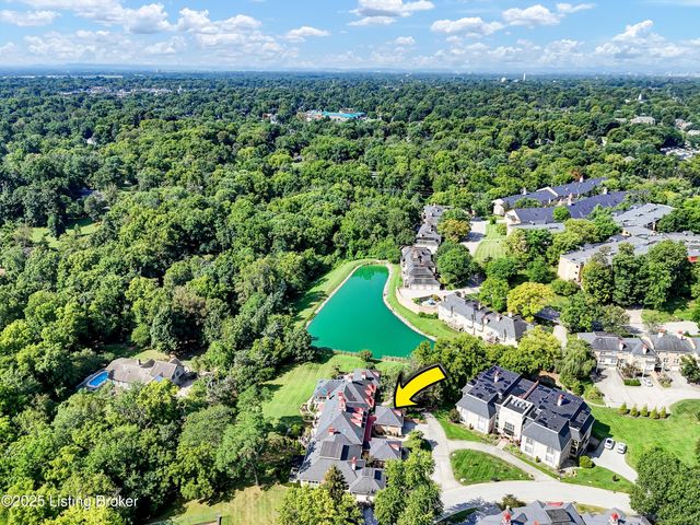 1104 Chamberlain Hill Rd, Louisville, KY 40207