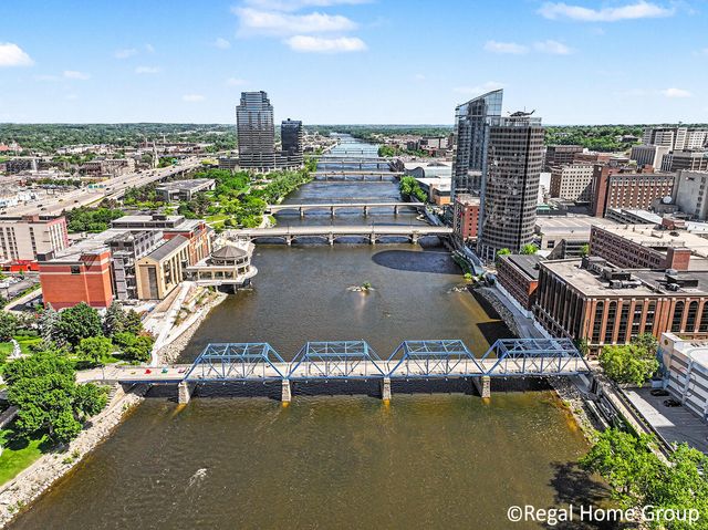 28 Campau Circle NW 2803, Grand Rapids, MI 49503