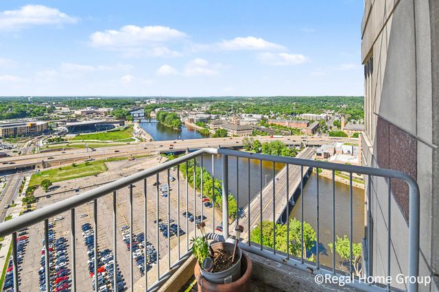 28 Campau Circle NW 2803, Grand Rapids, MI 49503