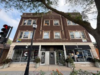 1046 Chicago Avenue 2W, Oak Park, IL 60302
