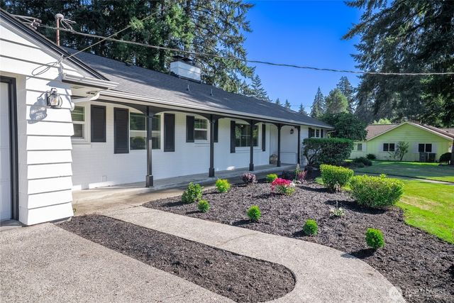 11315 Loma Place SW, Lakewood, WA 98499