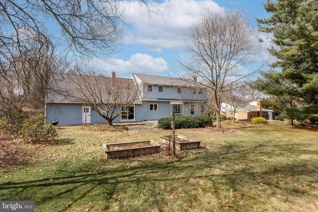501 W HUBLER RD, State College, PA 16801