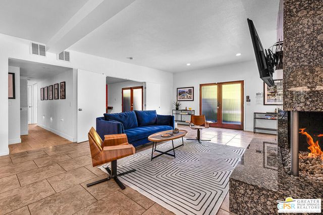 1111 E Tachevah Drive, Palm Springs, CA 92262