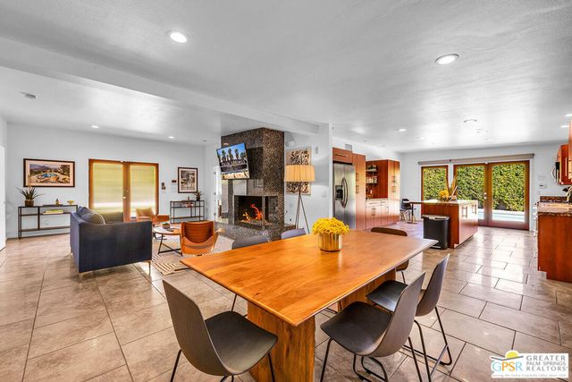 1111 E Tachevah Drive, Palm Springs, CA 92262