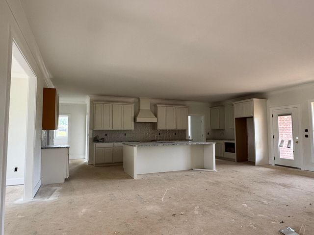 200 Maple Lawn Circle, Nicholasville, KY 40356