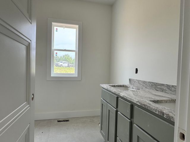 200 Maple Lawn Circle, Nicholasville, KY 40356