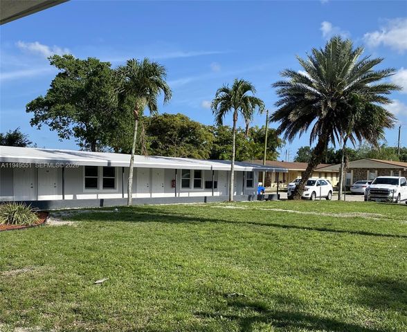 6045 Buchanan Street 1, Hollywood, FL 33024