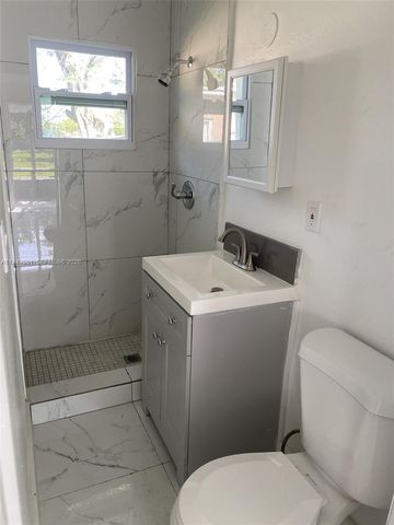 6045 Buchanan Street 1, Hollywood, FL 33024
